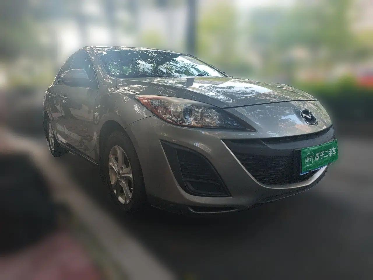 Mazda 3 2011 Sedan 1.6L Automatic Comfort Model — миниатюра 3