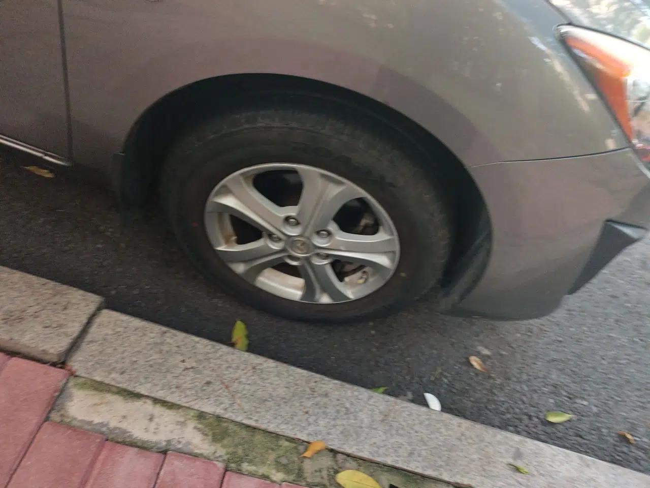 Mazda 3 2011 Sedan 1.6L Automatic Comfort Model — миниатюра 8