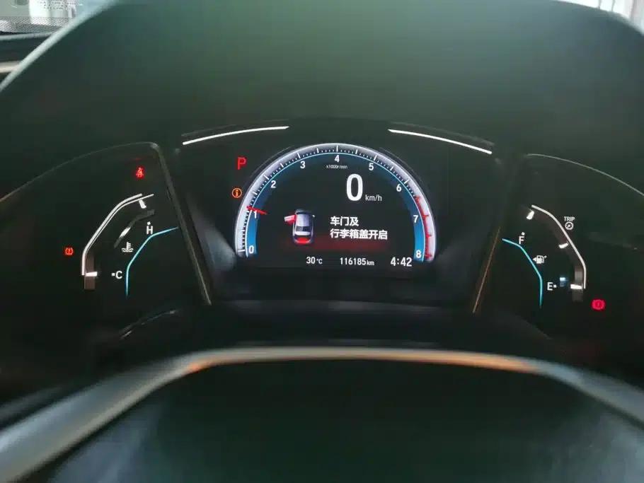 2016 Civic 220TURBO CVT Luxury Edition — миниатюра 14