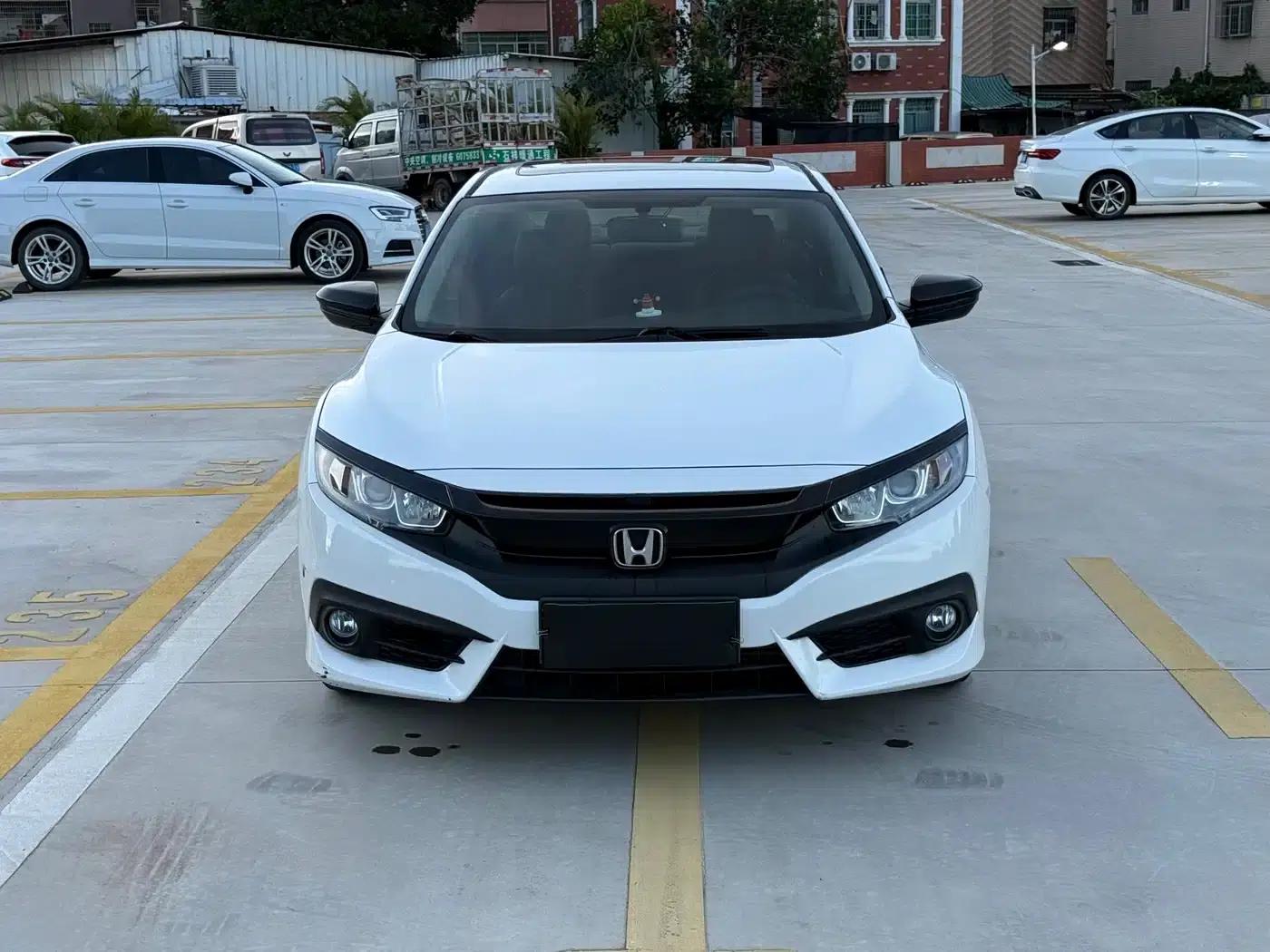 2016 Civic 220TURBO CVT Luxury Edition — миниатюра 2