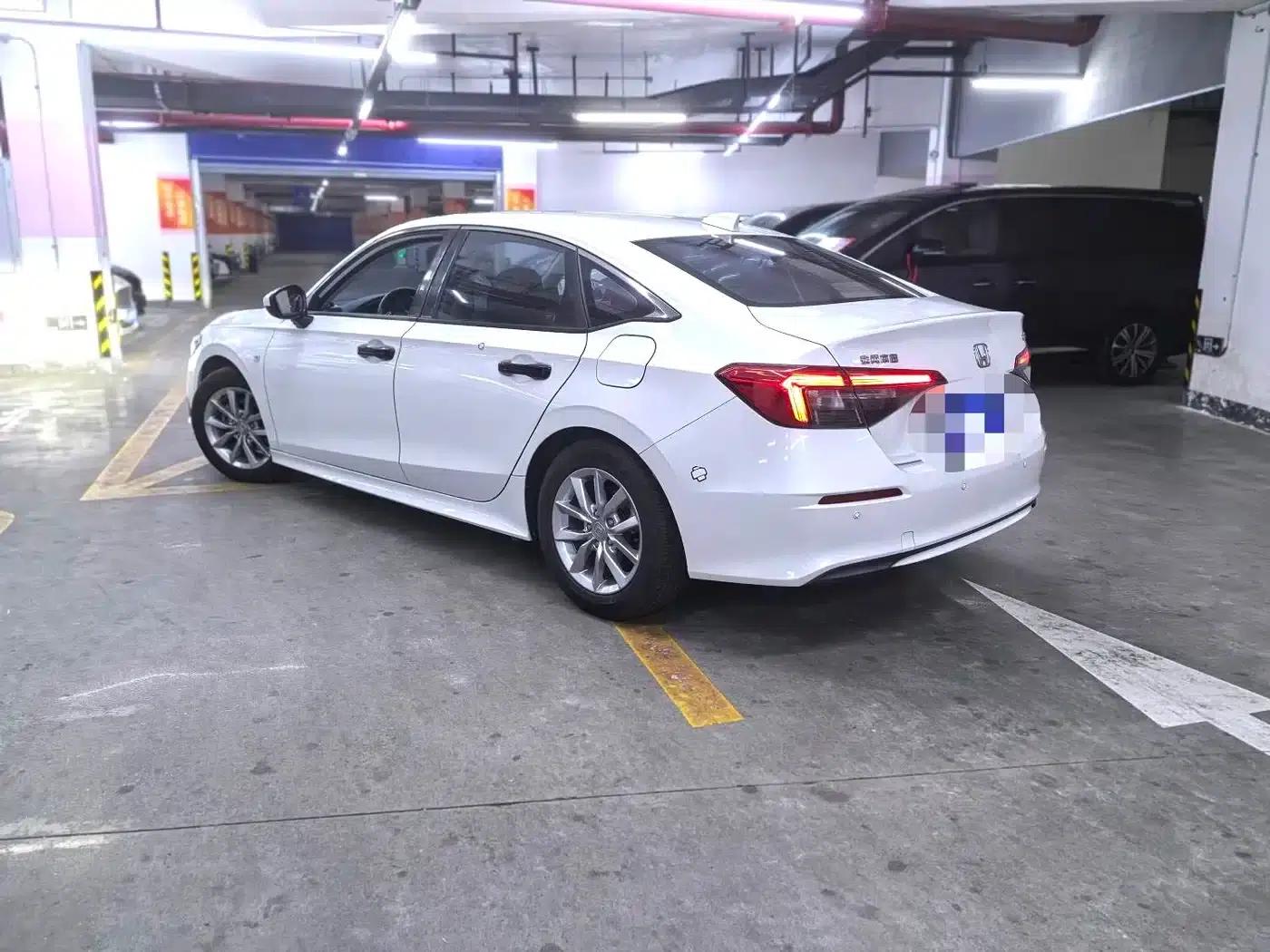 Civic 2022 180TURBO CVT Premium Edition — миниатюра 8