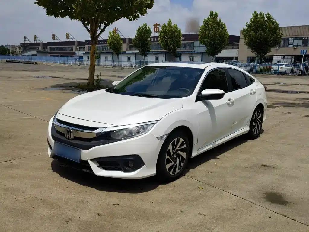 2016 Civic 220TURBO CVT Luxury Edition — миниатюра 2