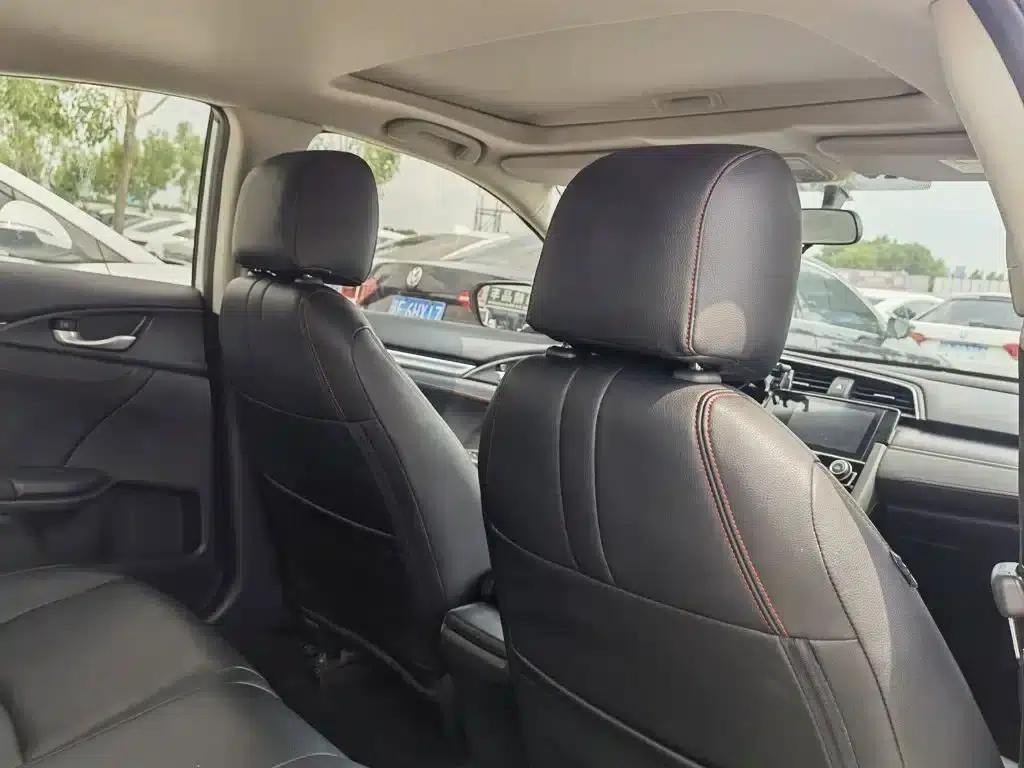 2016 Civic 220TURBO CVT Luxury Edition — миниатюра 19