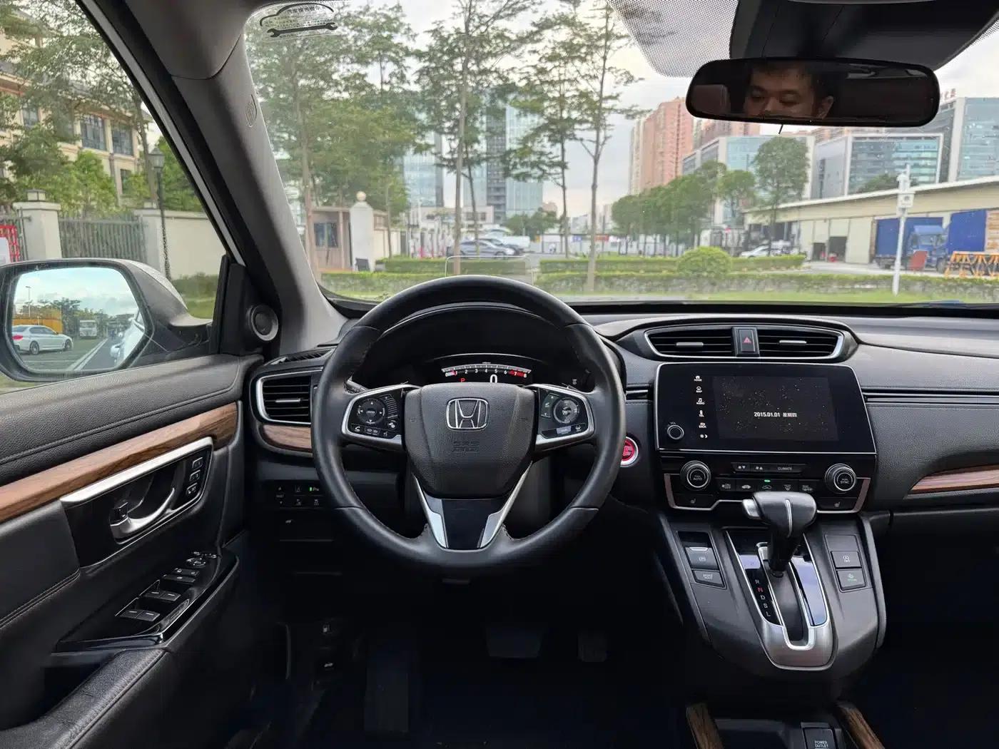 Honda CR-V 2017 240TURBO CVT 4WD Premium Edition — миниатюра 13