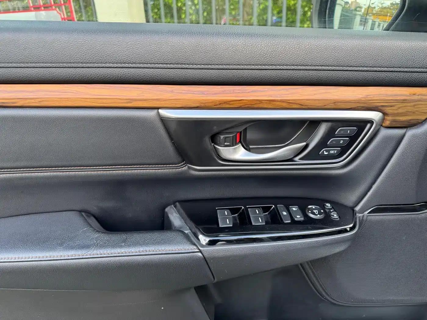 Honda CR-V 2017 240TURBO CVT 4WD Premium Edition — миниатюра 40