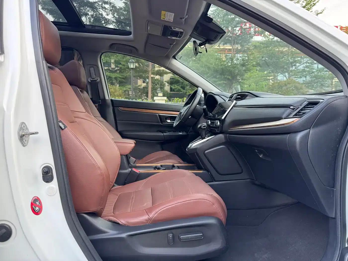 Honda CR-V 2017 240TURBO CVT 4WD Premium Edition — миниатюра 48