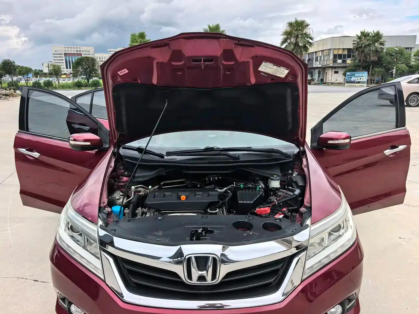 Honda Crider 2013 1.8L Automatic Comfort Edition — миниатюра 15