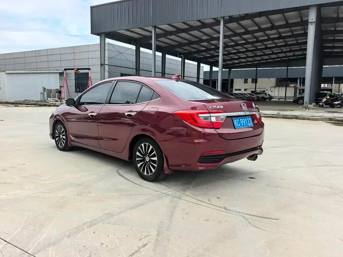 Honda Crider 2013 1.8L Automatic Comfort Edition — миниатюра 6