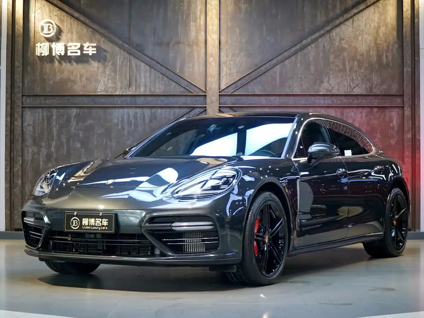 2017 Panamera Turbo Executive Long Wheelbase 4.0T — миниатюра 1