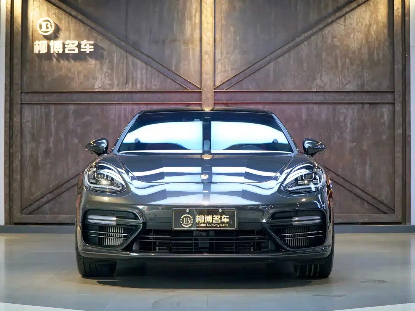 2017 Panamera Turbo Executive Long Wheelbase 4.0T — миниатюра 2