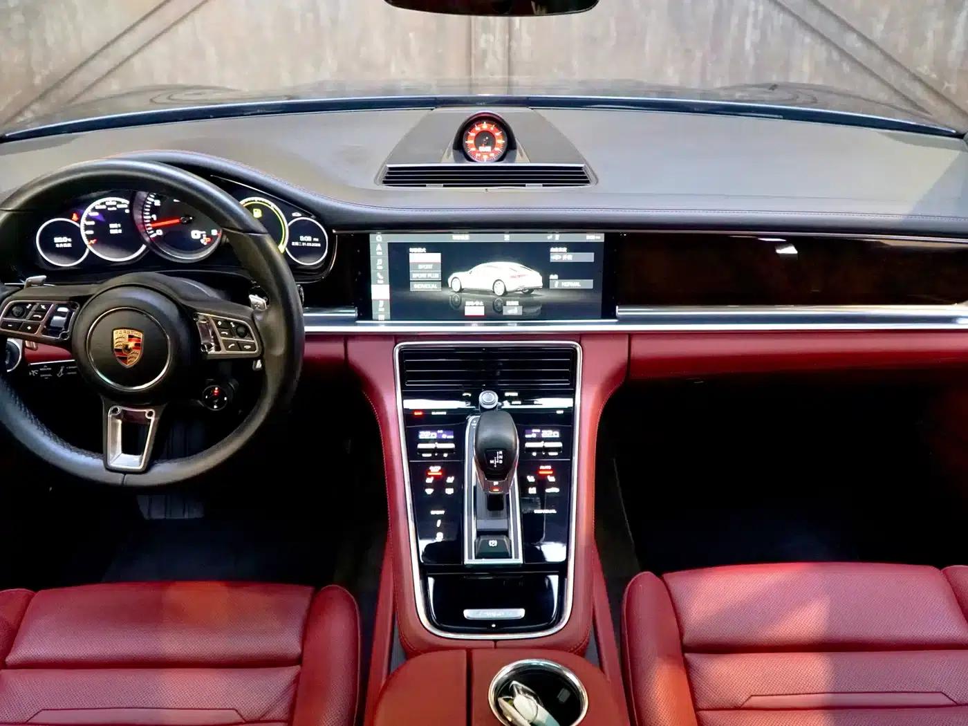 2017 Panamera Turbo Executive Long Wheelbase 4.0T — миниатюра 11