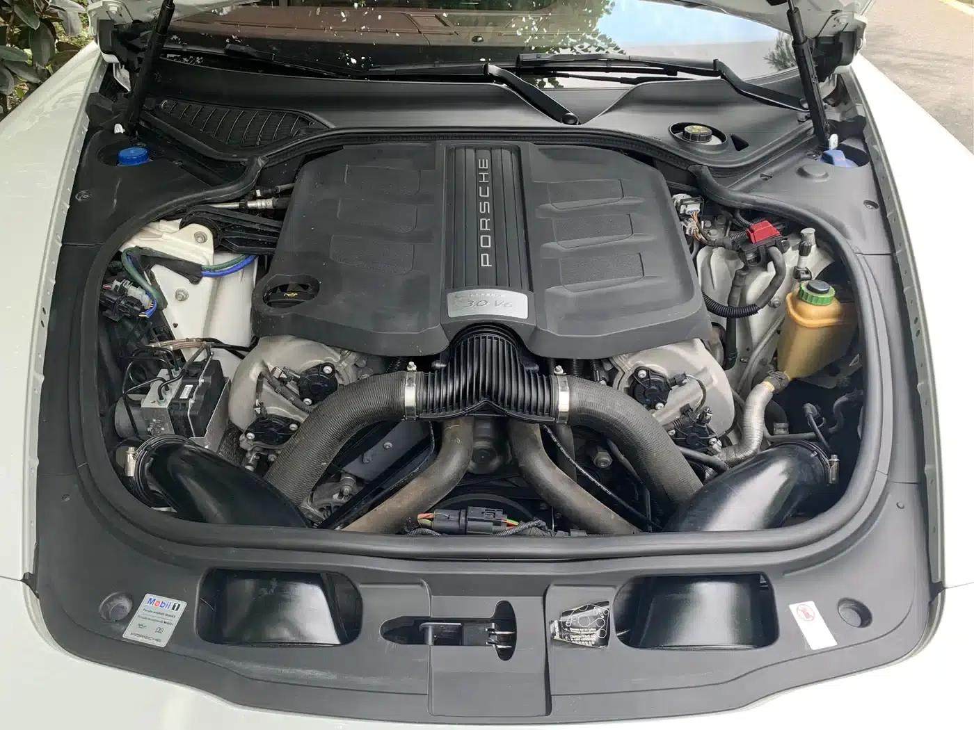 Panamera 2016 Panamera 4 Executive Edition 3.0T — миниатюра 22