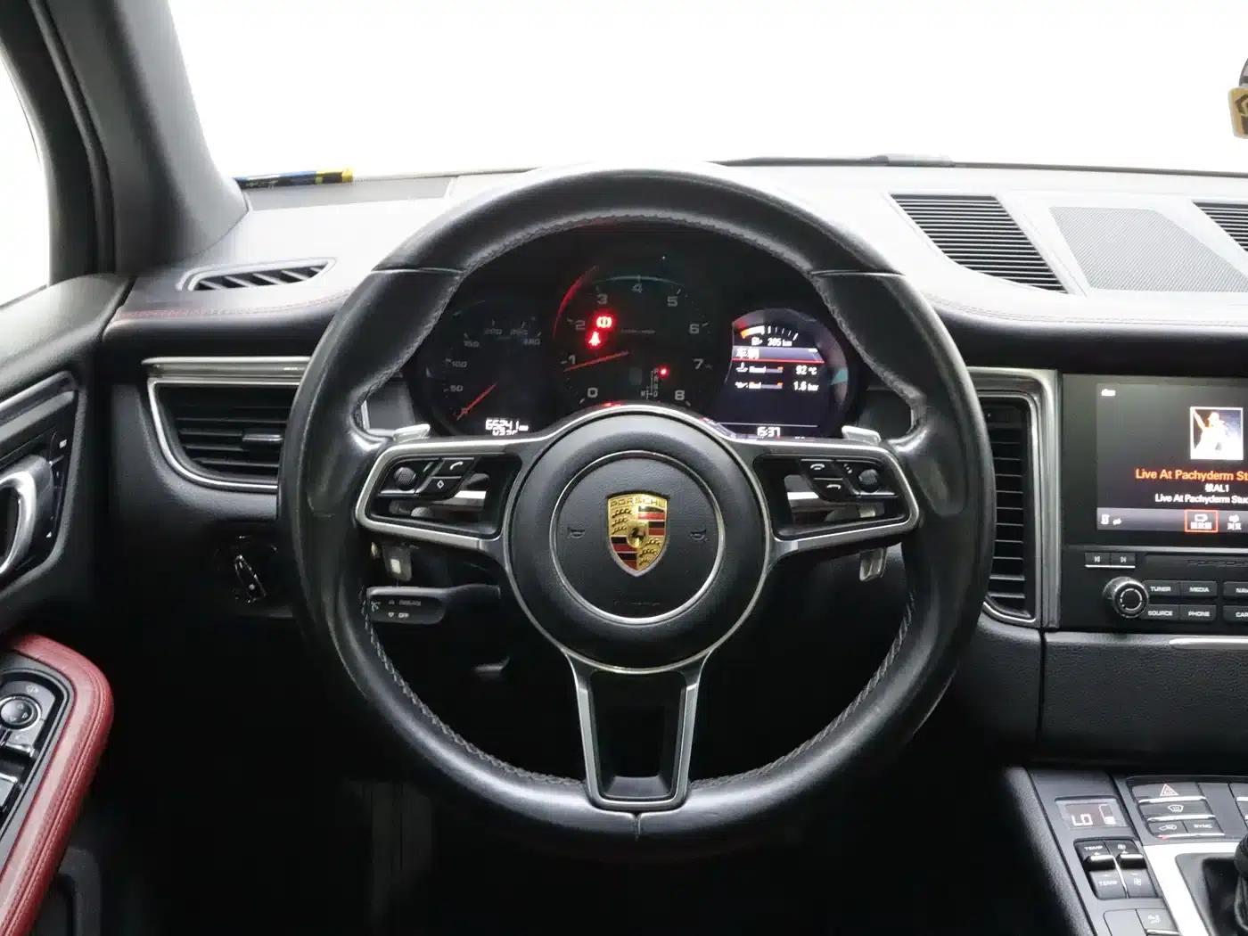 2017 Macan 2.0T — миниатюра 19