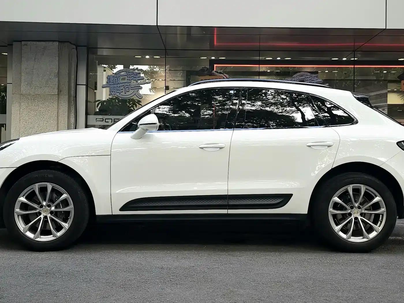 2024 Macan 2.0T — миниатюра 3