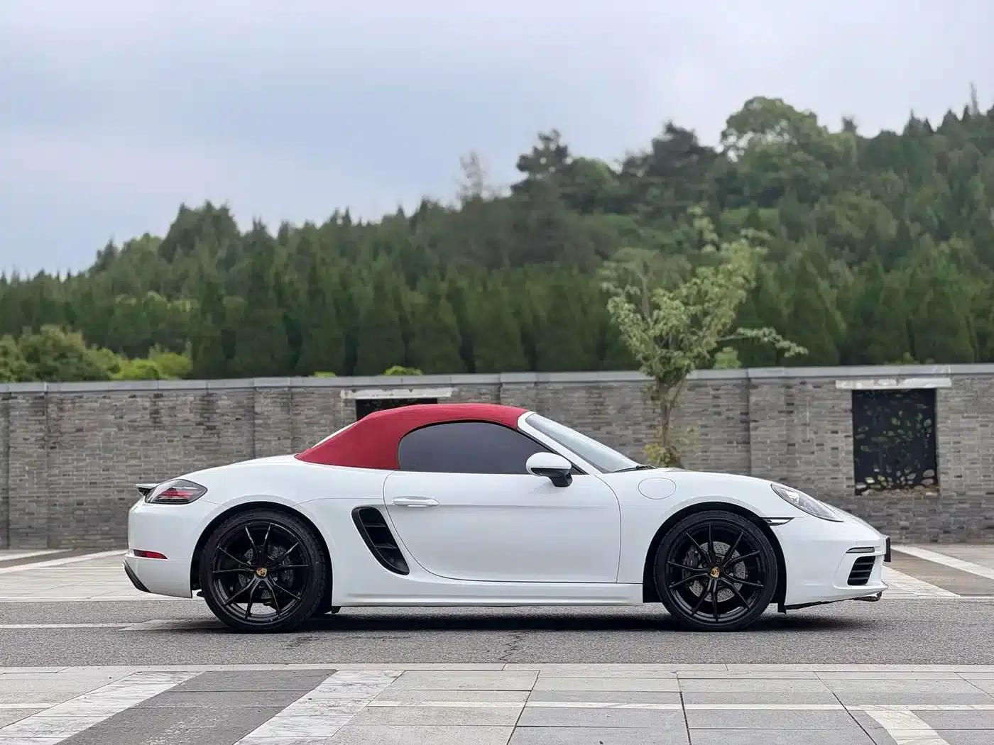 2020 Porsche 718 Boxster 2.0T — миниатюра 3