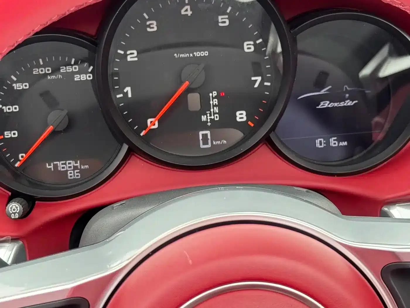 2020 Porsche 718 Boxster 2.0T — миниатюра 10