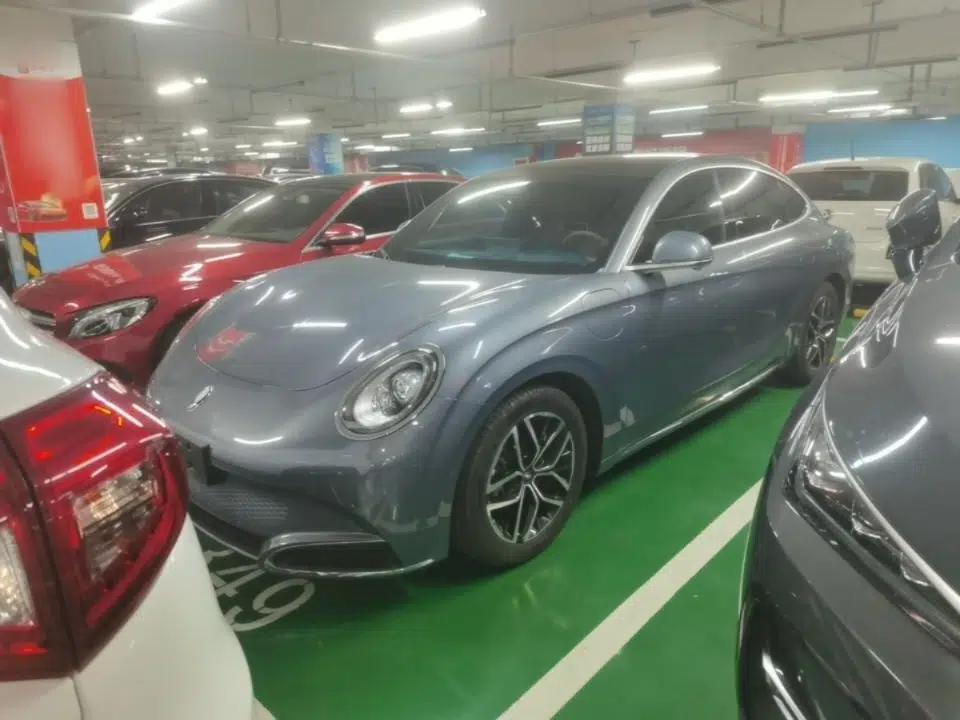 ORA Lightning Cat 2022 555 km Luxury Edition — миниатюра 1