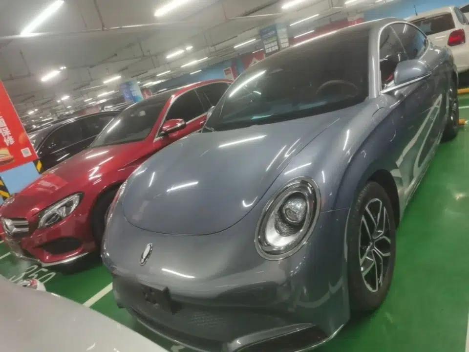 ORA Lightning Cat 2022 555 km Luxury Edition — миниатюра 2