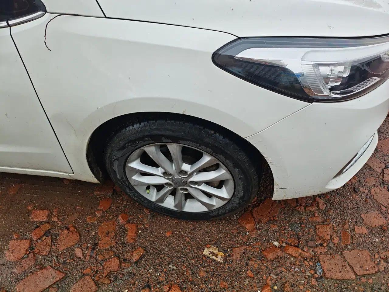 Kia K3 2016 1.6L Automatic GLS — миниатюра 8