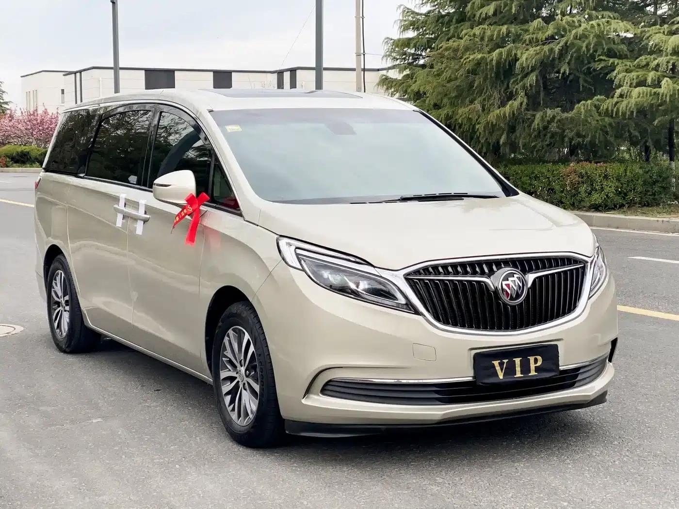 Buick GL8 2017 ES 28T Luxury Edition (National V Emission Standard) — миниатюра 3