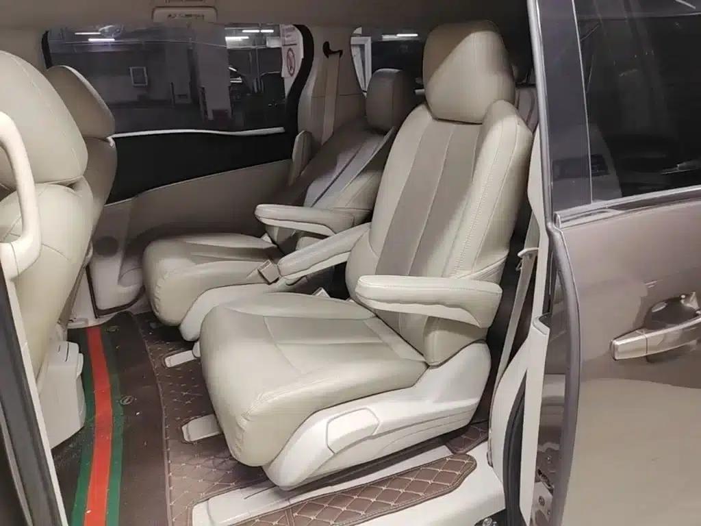 Buick GL8 2022 Land Business Class 652T Comfort — миниатюра 17
