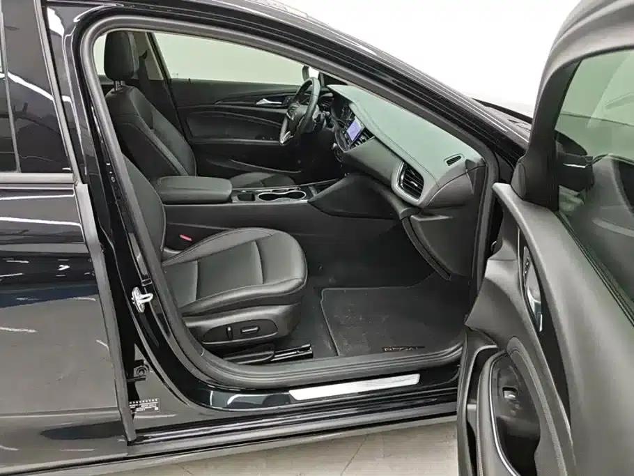 Buick Regal 2024 25T Premium Edition — миниатюра 8