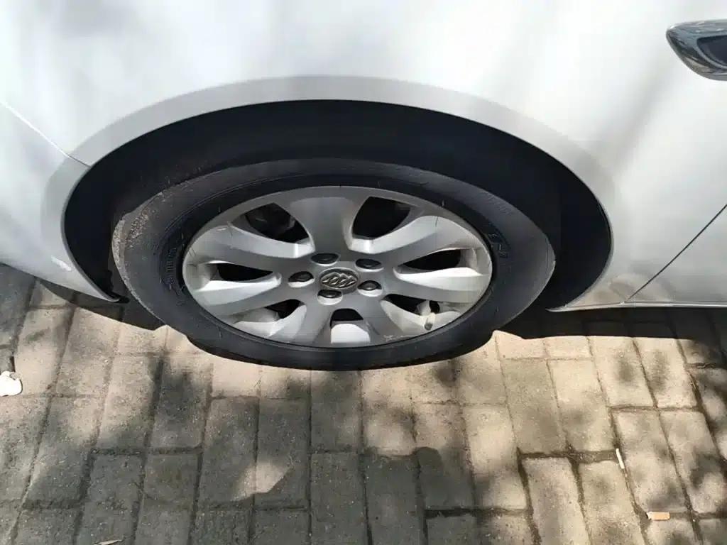Buick Regal 2015 1.6T Elite Technology Edition — миниатюра 23
