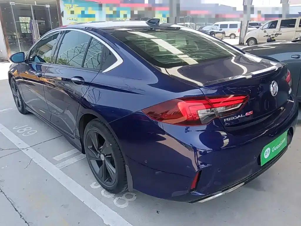 Buick Regal 2017 GS 28T Luxury — миниатюра 5