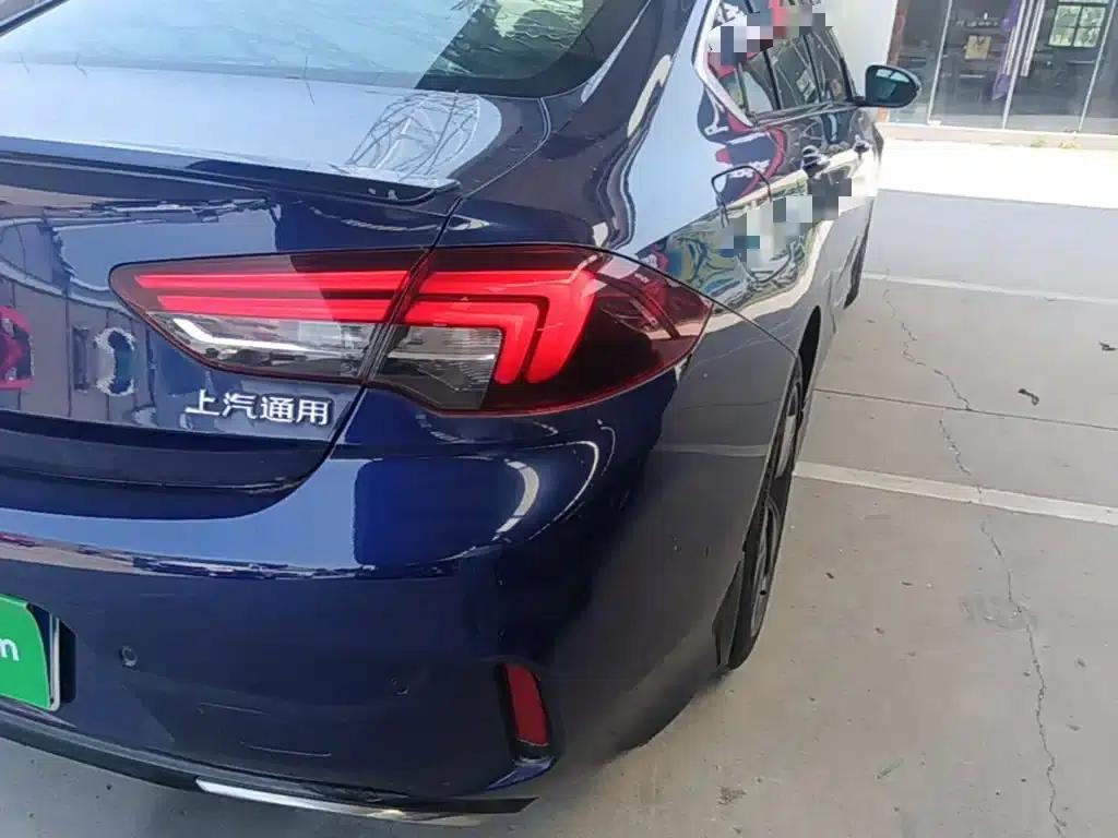 Buick Regal 2017 GS 28T Luxury — миниатюра 8