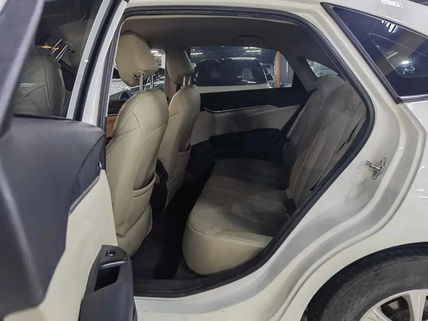 Buick Excelle 2016 15N Automatic Entry-Level Model — миниатюра 5