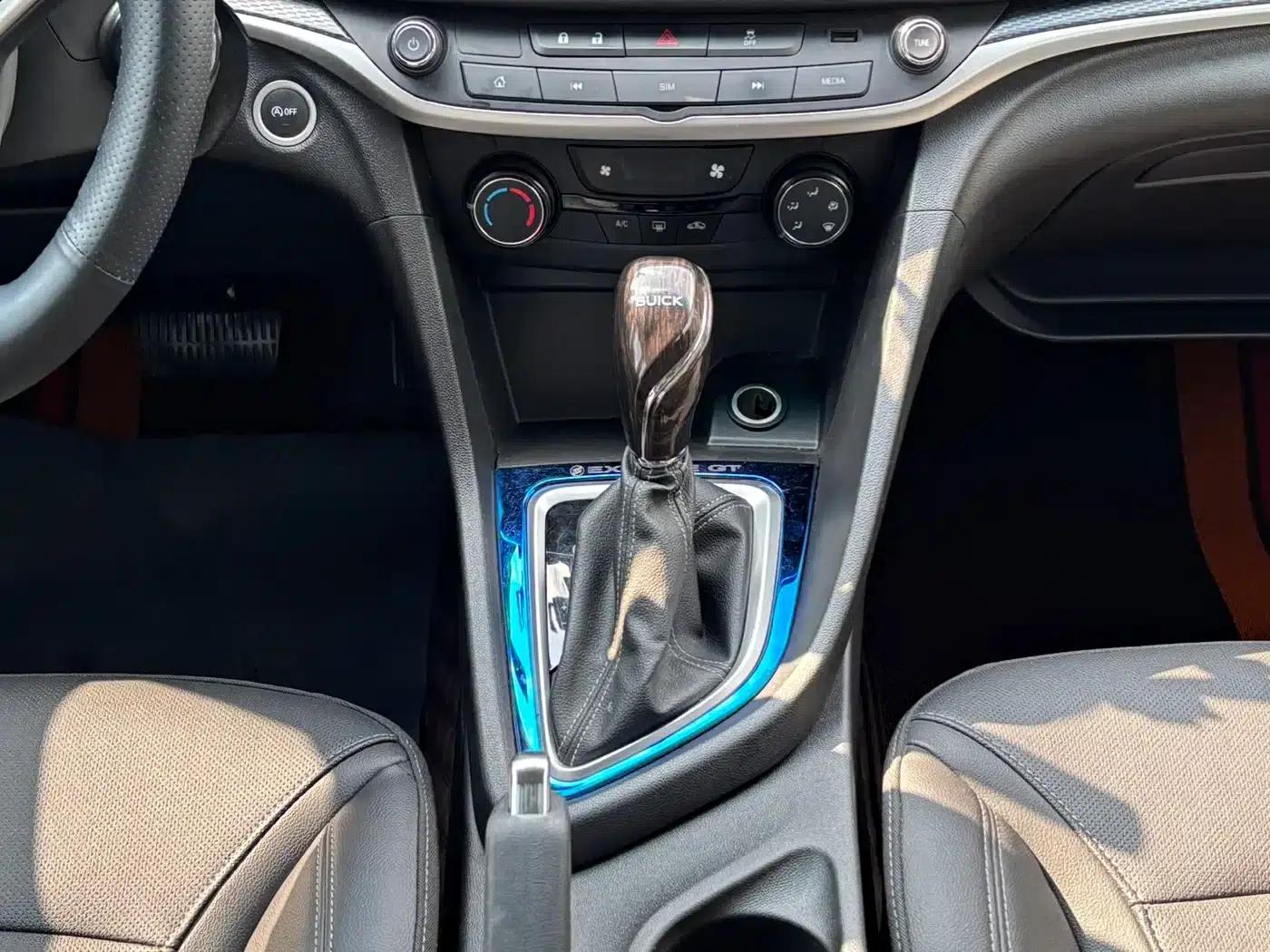 Buick Excelle 2021 1.3T Automatic Mild Hybrid Elite — миниатюра 9
