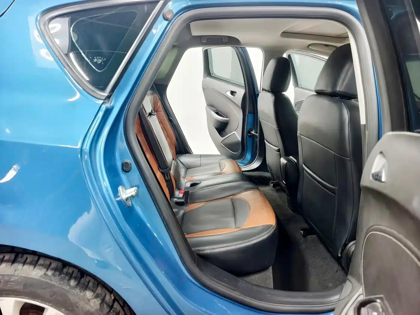 Buick Excelle XT 1.6L Automatic Fashion Edition 2014 — миниатюра 16