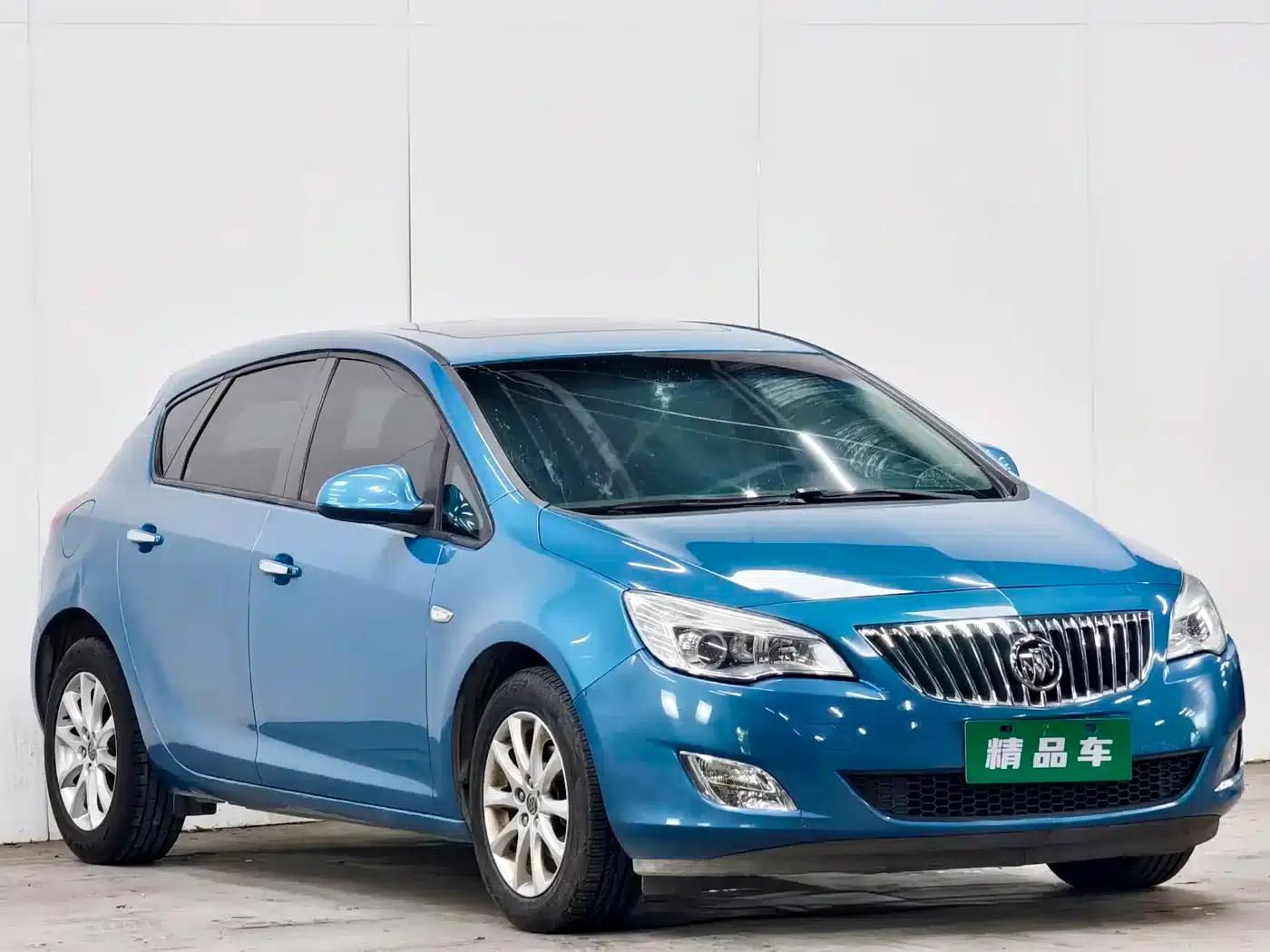 Buick Excelle XT 1.6L Automatic Fashion Edition 2014 — миниатюра 3
