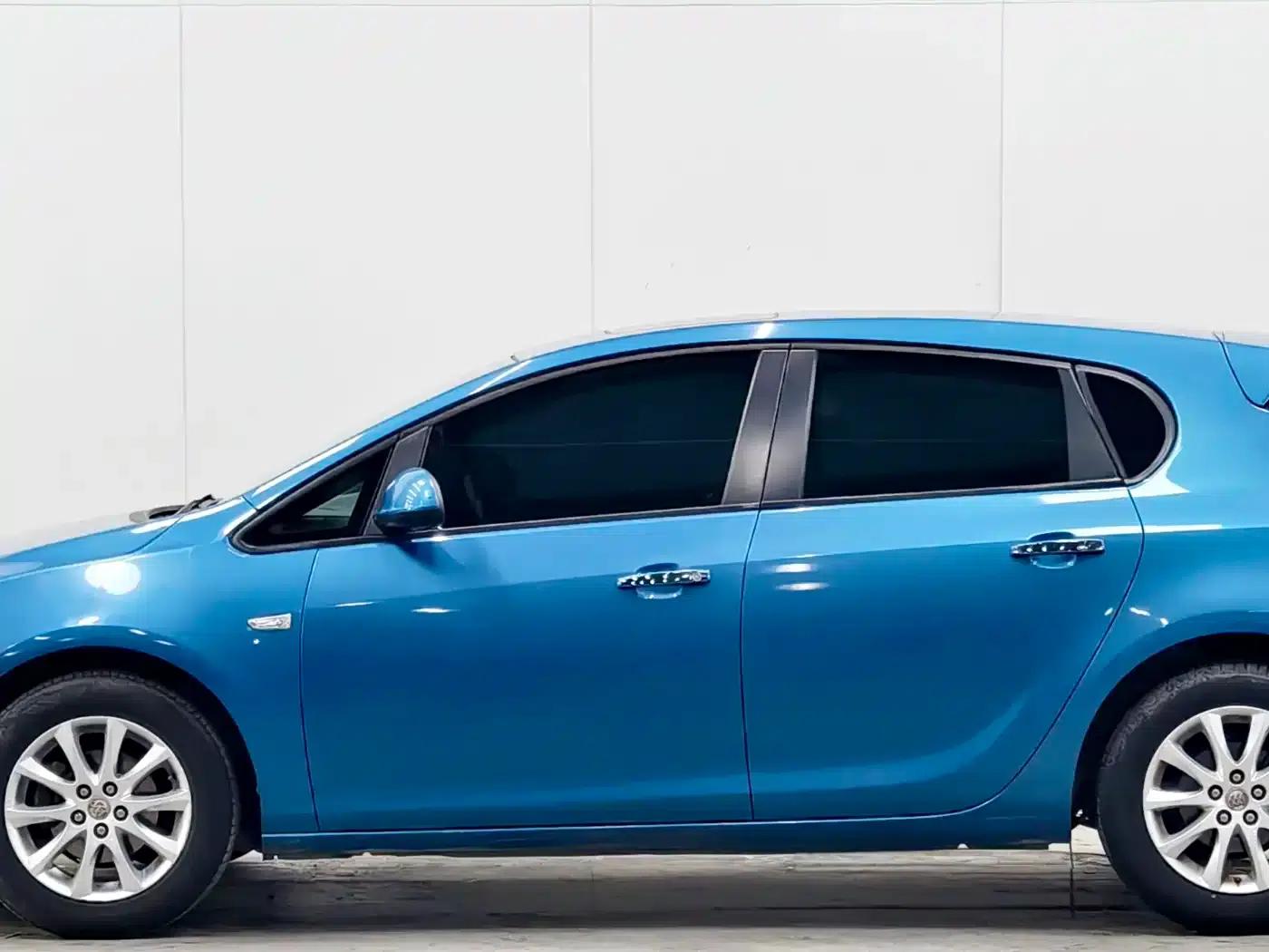 Buick Excelle XT 1.6L Automatic Fashion Edition 2014 — миниатюра 7