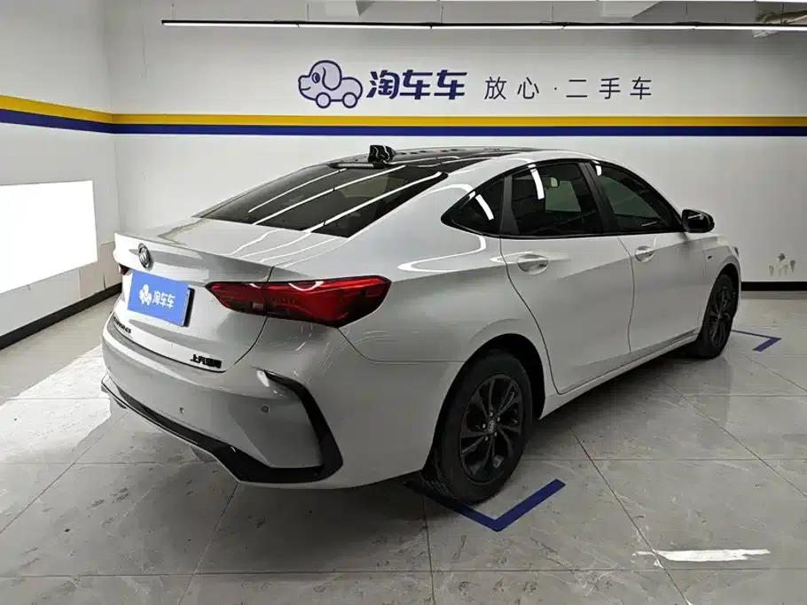 2023 Buick Verano Pro GS Hunter Edition — миниатюра 3