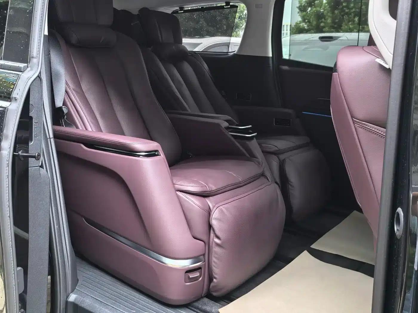 Century 2027 2.0T Seven-Seat Luxury Edition — миниатюра 8
