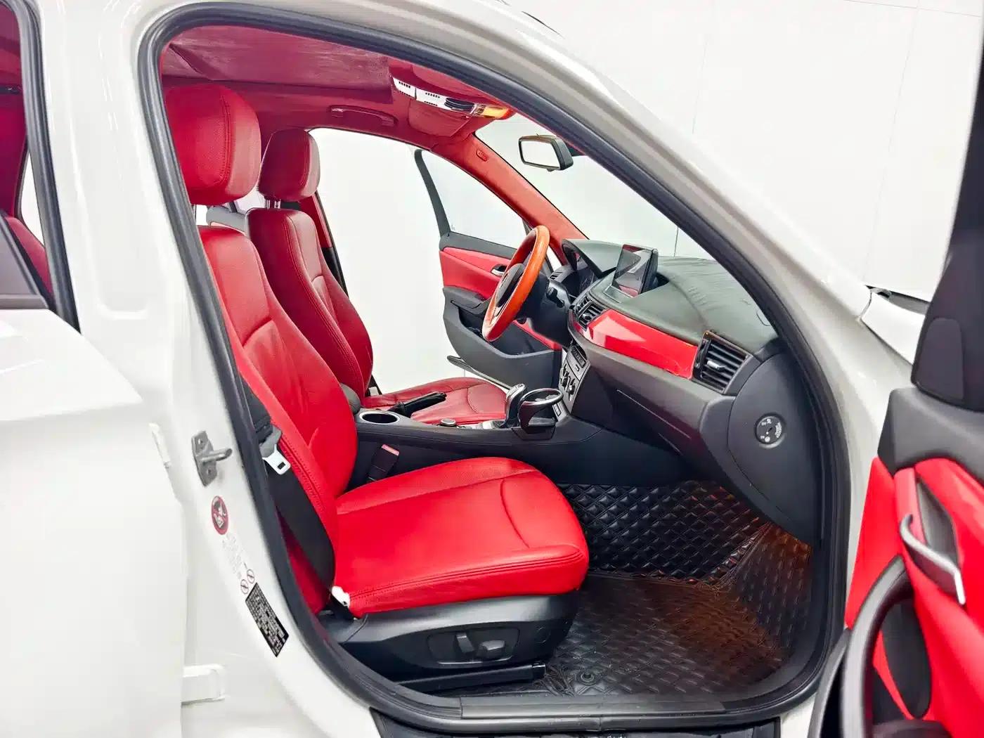 BMW X1 2014 sDrive18i Fashion Edition — миниатюра 14