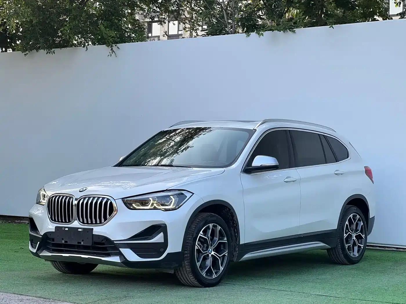 BMW X1 2022 xDrive25Li Premium — миниатюра 1
