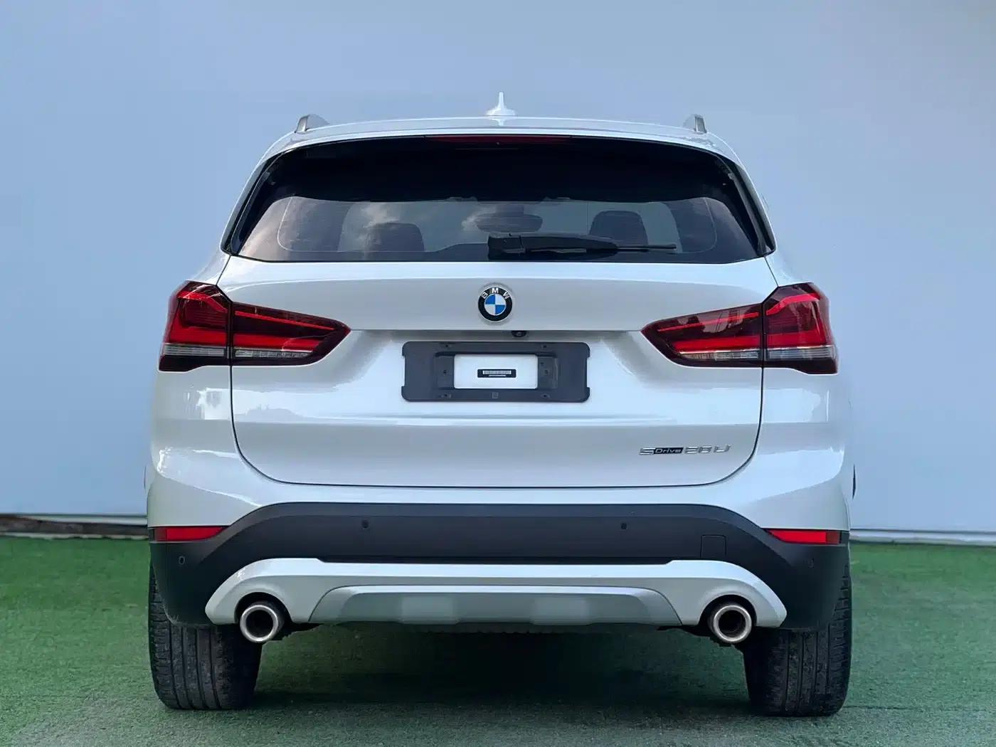 BMW X1 2022 xDrive25Li Premium — миниатюра 8