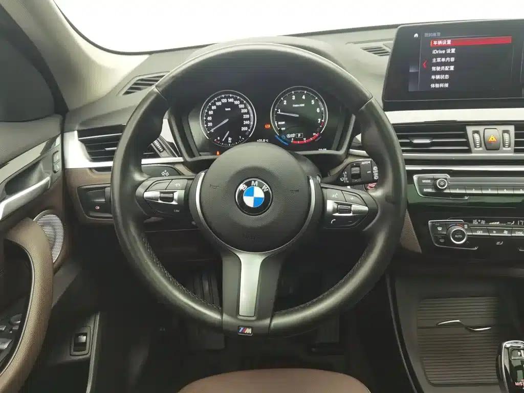 BMW X1 2022 sDrive25Li Leading Edition — миниатюра 11