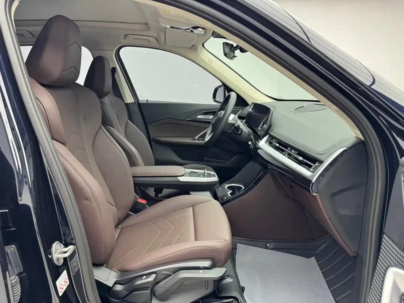 2023 BMW X1 sDrive20Li X Design Package — миниатюра 10