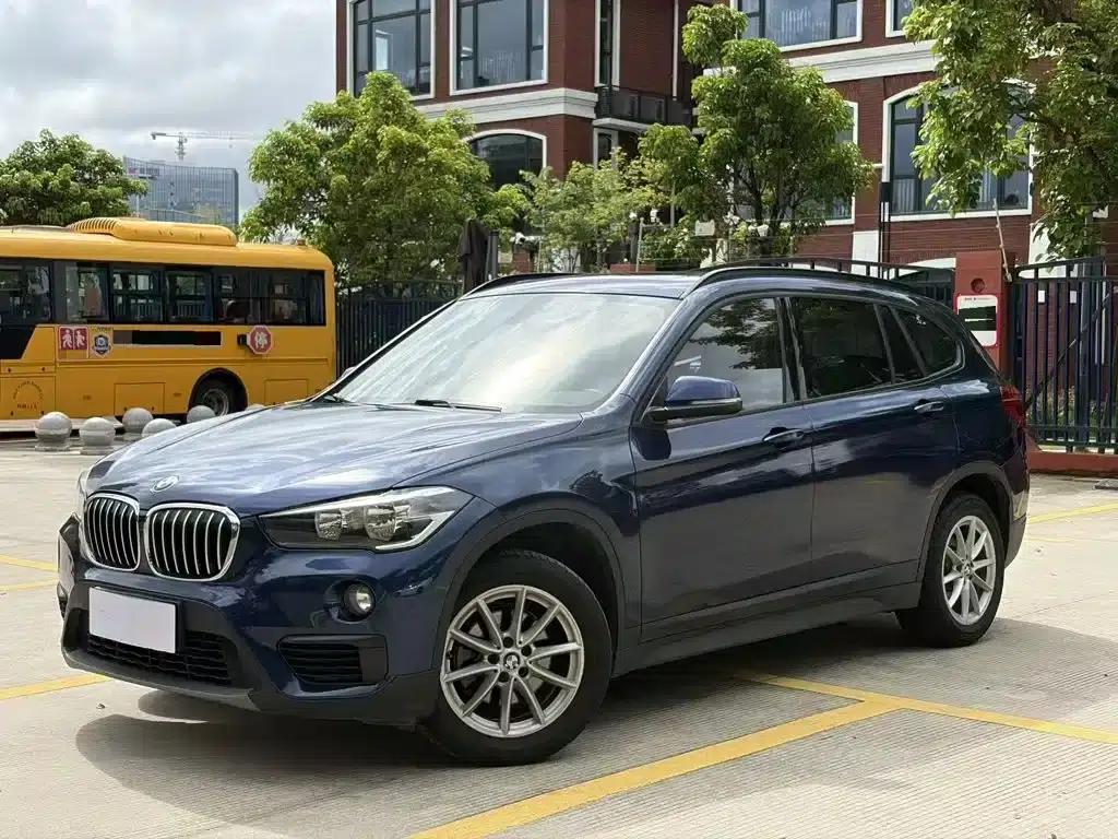 BMW X1 2019 sDrive18Li Fashion Edition — миниатюра 1