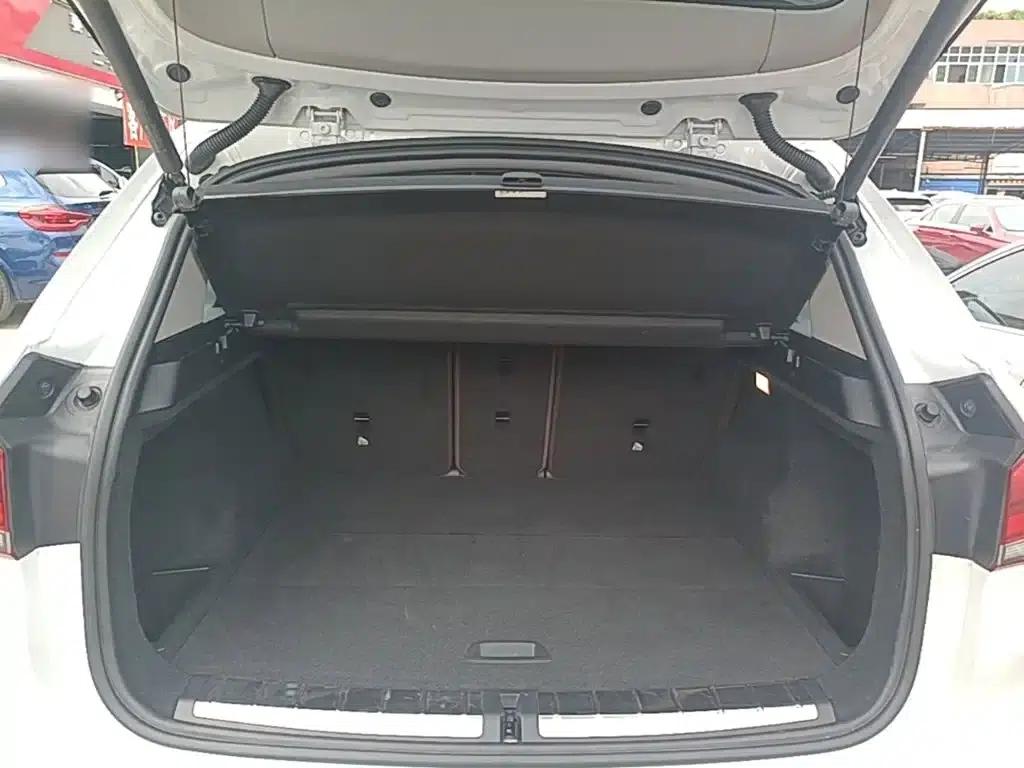 BMW X1 2021 sDrive25Li Leading Edition — миниатюра 19