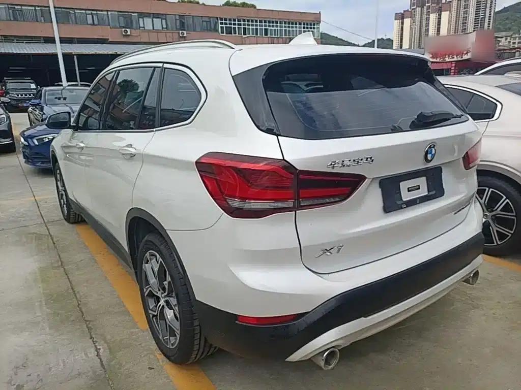 BMW X1 2021 sDrive25Li Leading Edition — миниатюра 5