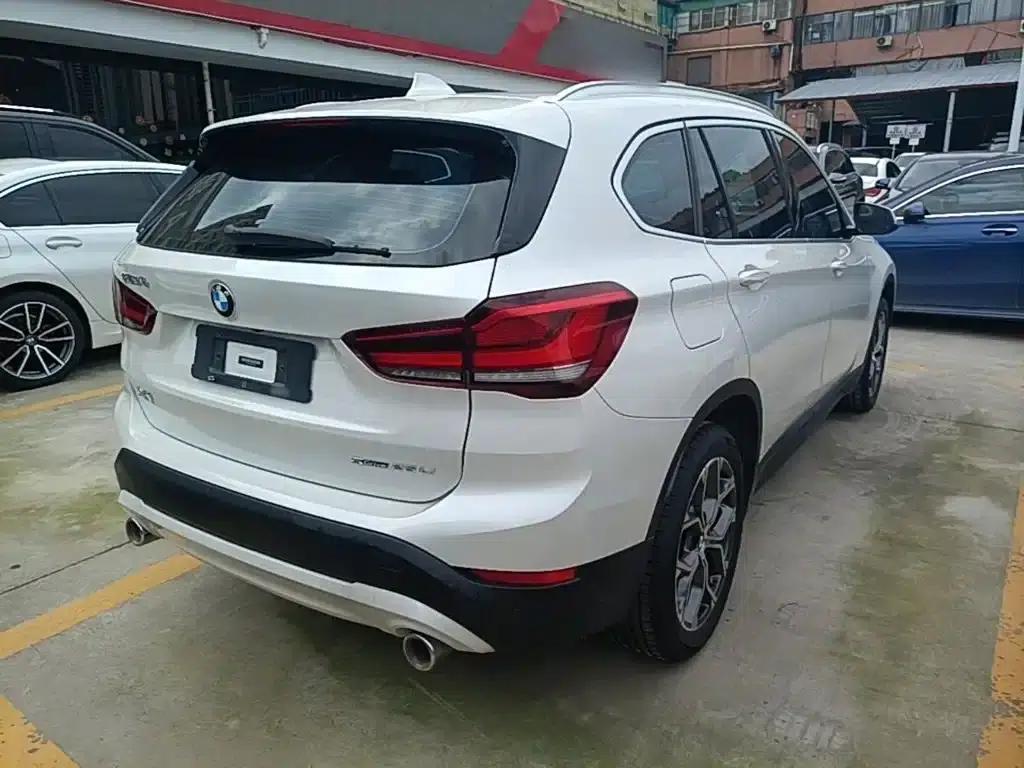 BMW X1 2021 sDrive25Li Leading Edition — миниатюра 7