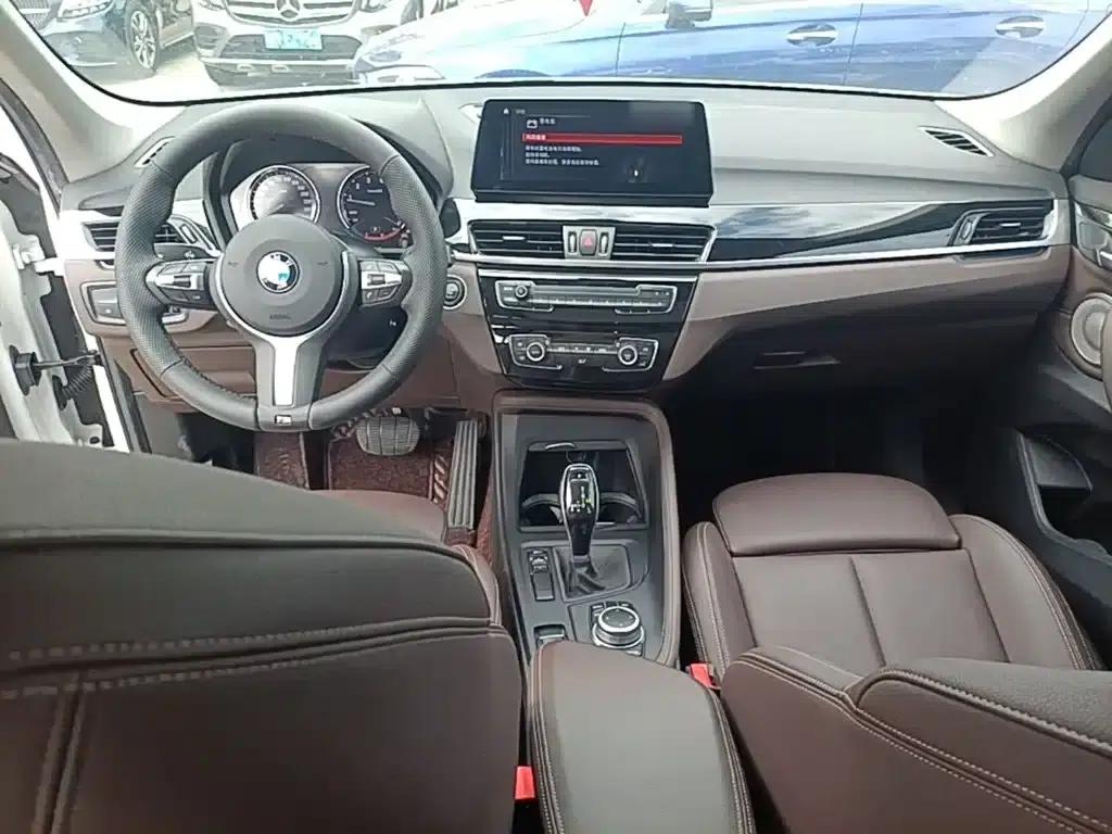 BMW X1 2021 sDrive25Li Leading Edition — миниатюра 10