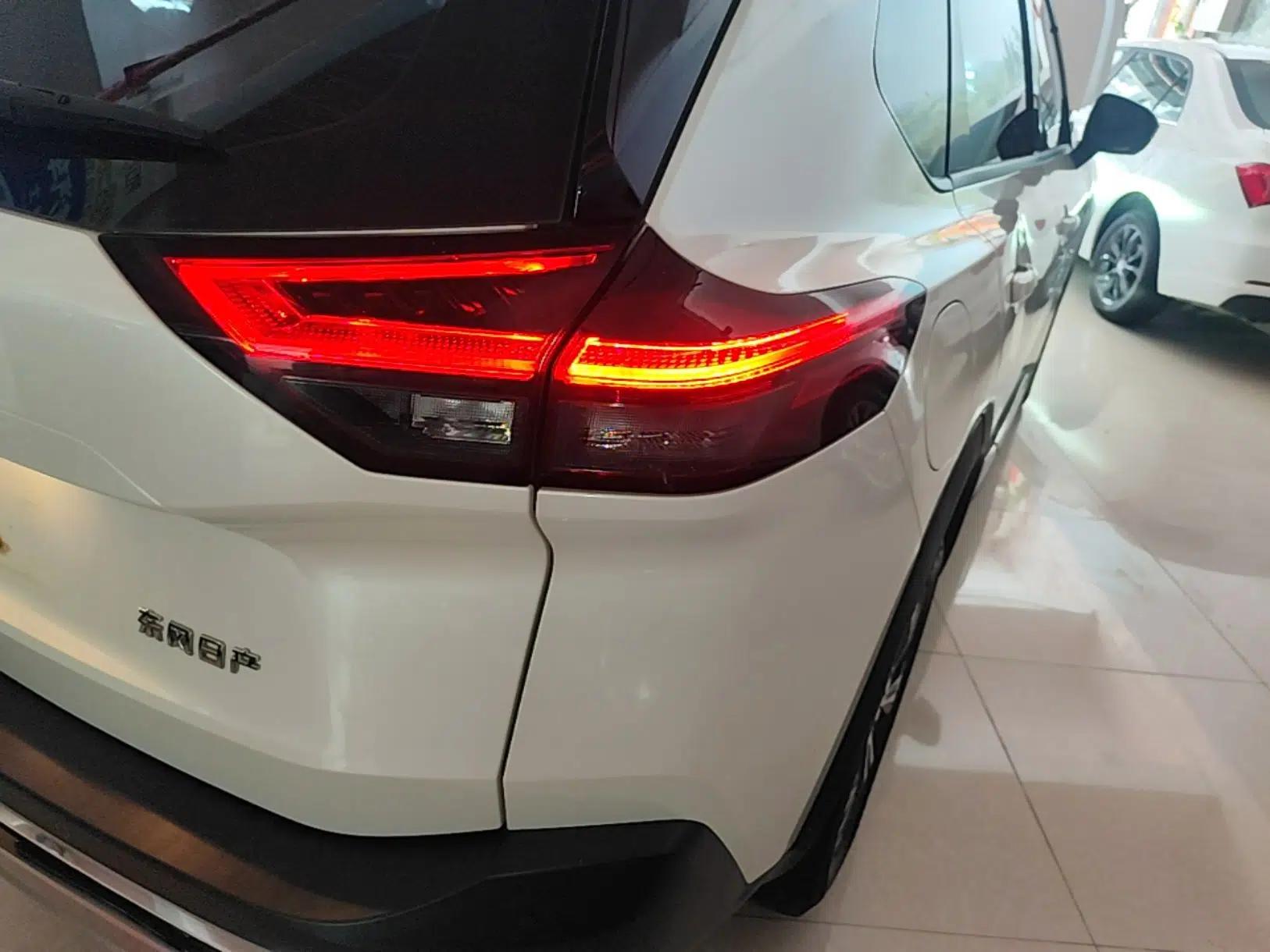 Nissan X-Trail 2021 VC-Turbo 300 CVT 4WD Luxury Edition — миниатюра 9