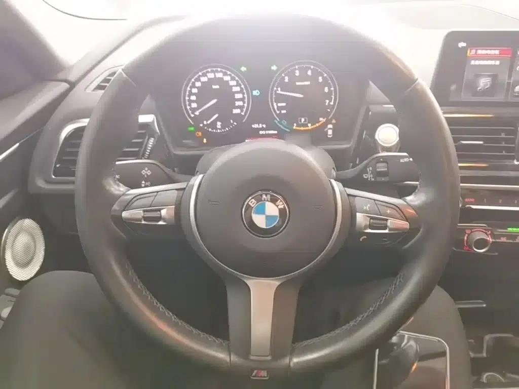 2021 BMW 1 Series 120i M Sport Shadow Edition — миниатюра 11