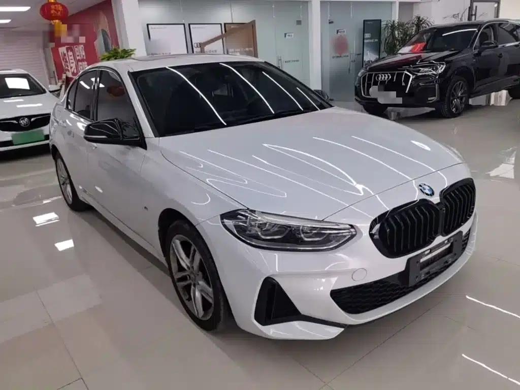 2021 BMW 1 Series 120i M Sport Shadow Edition — миниатюра 4