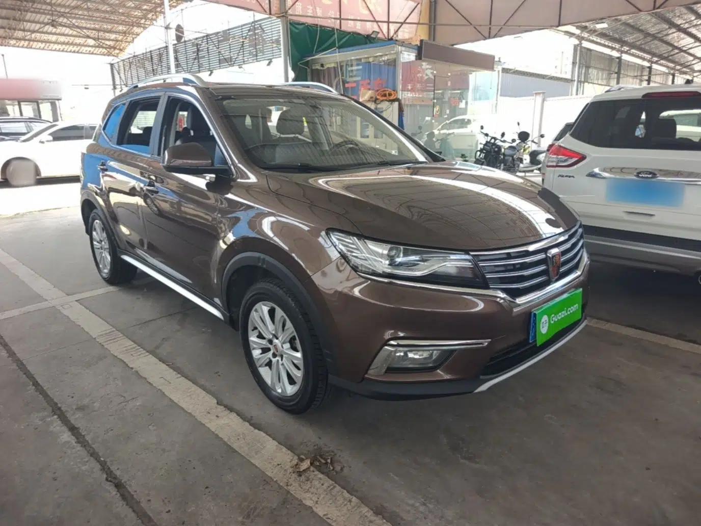 Roewe RX5 2018 20T Two-Wheel Drive Automatic Flagship Edition — миниатюра 3